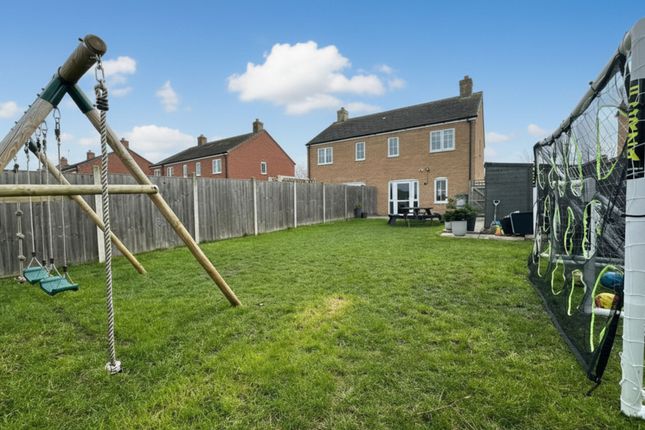 14, Home Close, Swavesey, Cambridge photo 2