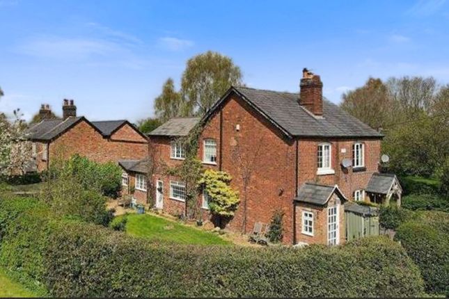 Thumbnail Cottage for sale in Middlewich Road, Knutsford