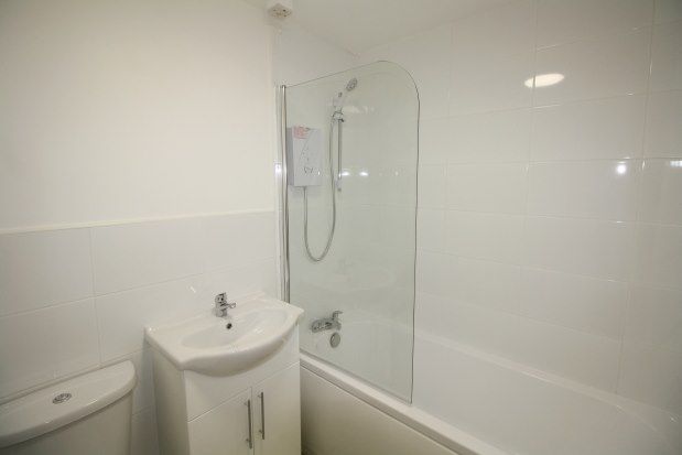Flat to rent in Jesmond Place, Newcastle Upon Tyne