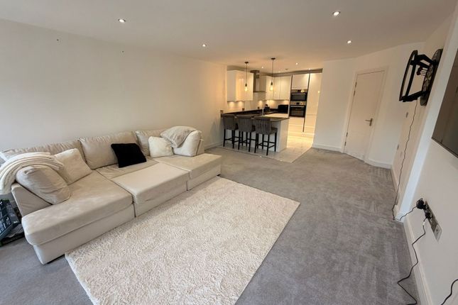 16 Swallowfield,, Chorley New Road, Bolton photo 4