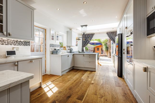 66, Nightingale Road, Surrey photo 4