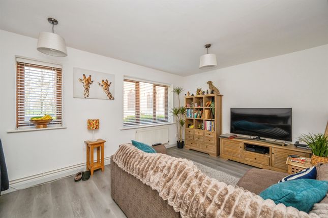 34, Etruria Gardens, Derby photo 2