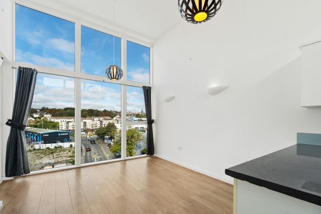 Flat 18, East Quay House, Marrowbone Slip, Plymouth photo 2