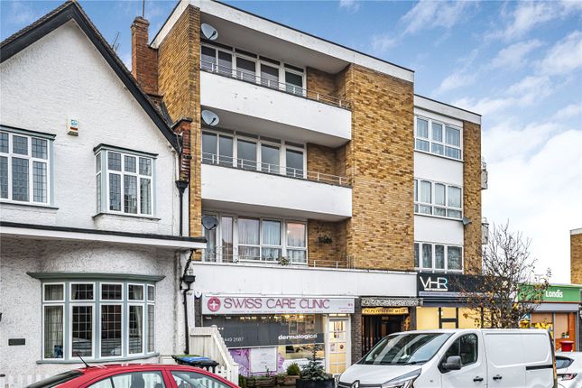 Thumbnail Flat for sale in Crescent West, Hadley Wood