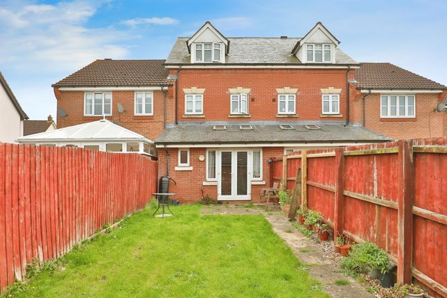 Town house for sale in Merryweather Road, Swaffham