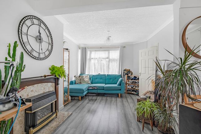 40, Marsh Lane, Surrey photo 4
