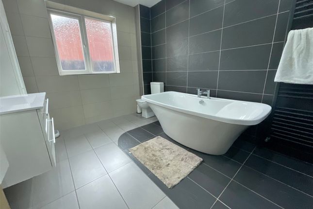 Bungalow for sale in Scotts Green Close, Dudley