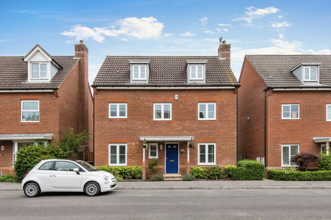Thumbnail Town house for sale in Harris Way, North Baddesley, Southampton