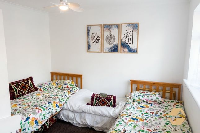 7, Pembury Court, HAYES photo 2