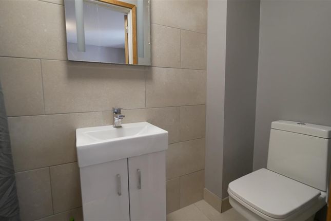 Flat 5, Cromwell Court, St Ives photo 5