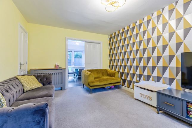 22, Tanners Close, Chorley photo 3