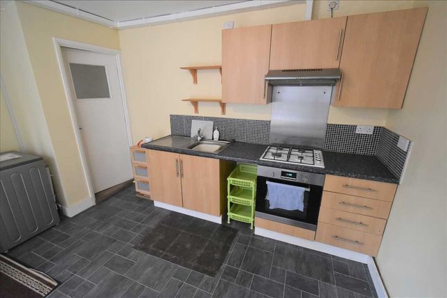 Thumbnail Flat to rent in Highview Terrace, Priory Hill, Dartford