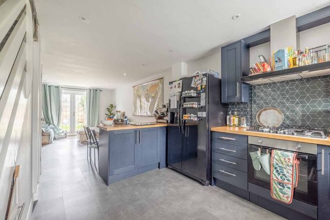 31, Arkley Court, Maidenhead photo 2