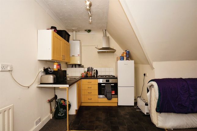 Flat 7, 9, Highcroft Villas, East Sussex photo 4