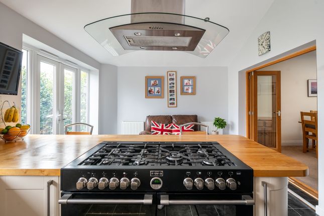 95 Prices Lane, Reigate photo 5