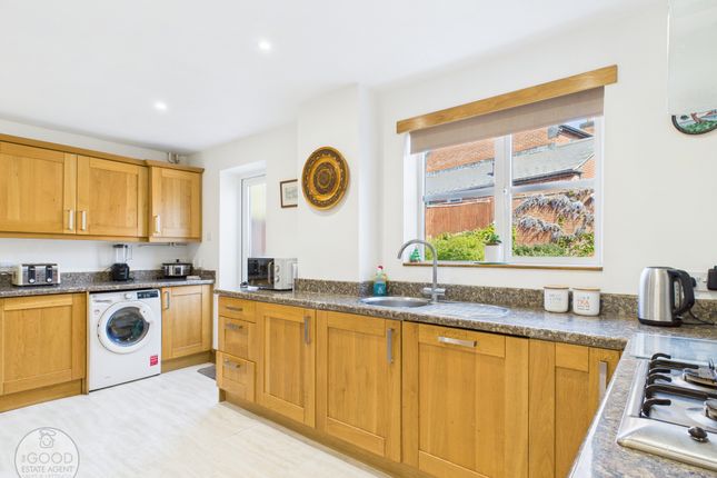 26, Frome Park, Hereford photo 4