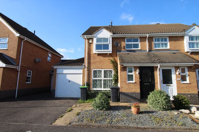 3 bed semi-detached house to rent in Bishops Road, Bedford MK41