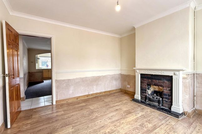 123 Silver Street, Coalville photo 2