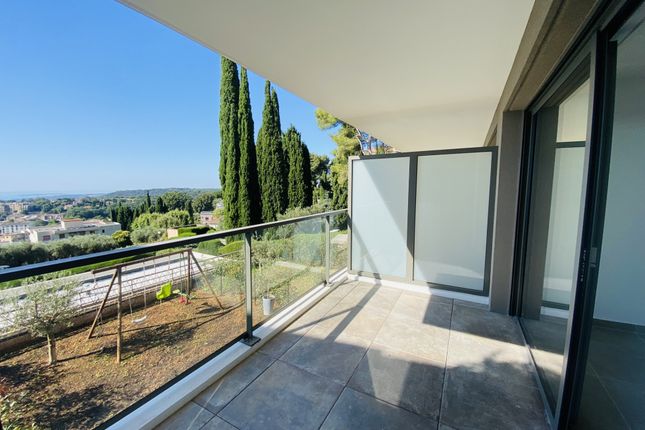 Apartment for sale in Vence, Provence-Alpes-Cote D'azur, 06, France