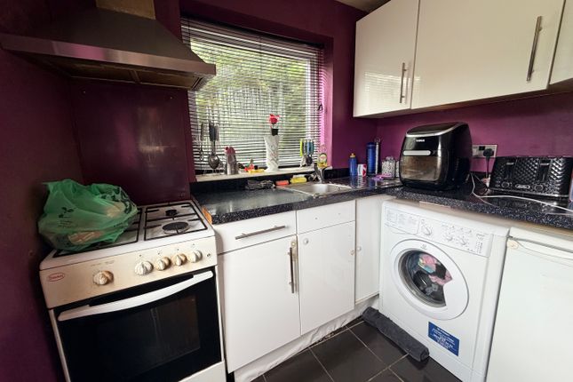 17, Charnley Close, Preston photo 4