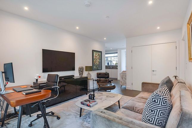 1 Lounge Area.Jpg
