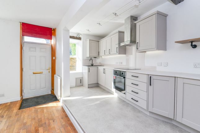 7, Hartleys Square, East Morton photo 4