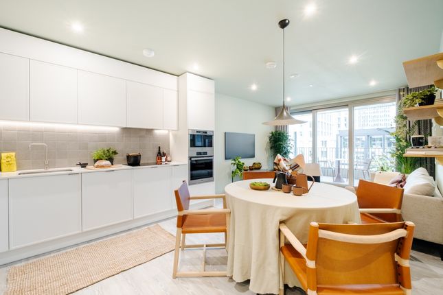 Flat45-Sandhu-Bui...