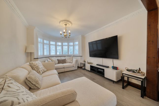 115, Yeading Avenue, Harrow photo 3