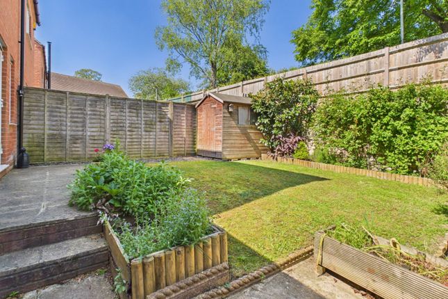 21, Clayton Road, Buckinghamshire photo 4