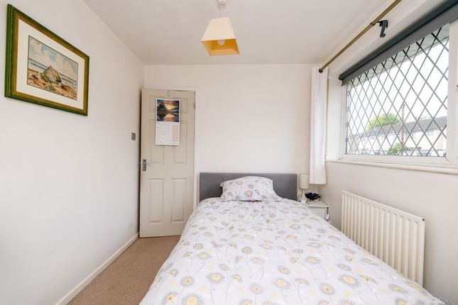 End terrace house for sale in Yeomeads, Long Ashton, Bristol