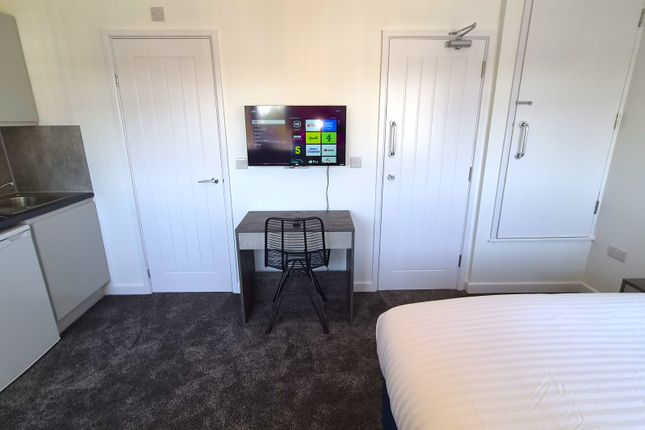 Room 6, 74, Milestone Road, Dartford photo 4