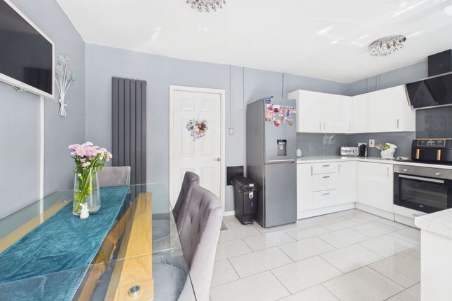 21, Churchill Way, Mitcheldean photo 3