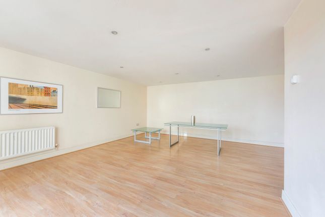 Thumbnail Flat to rent in Wards Wharf Approach, Silvertown