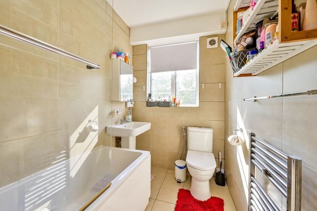 Woodside House, Woodside, London, SW19 7QN, Wimbledon photo 2