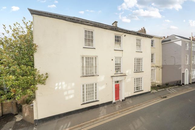 Flat 1, 22 St. Peter Street, Tiverton photo 2