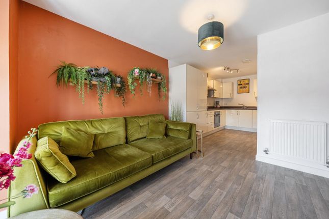 Flat Five, Pembroke House, Camberley photo 3