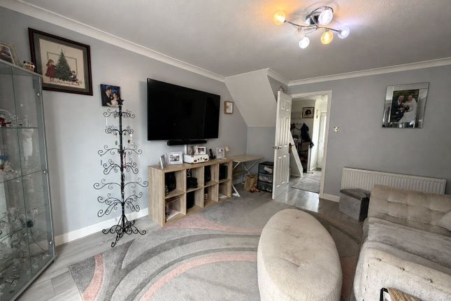 11, Cobsdene, Kent photo 3