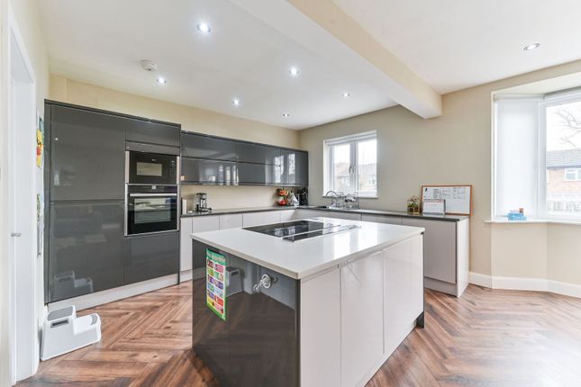 Kingston Vale, Roehampton photo 4
