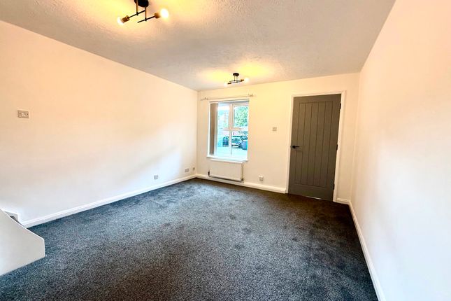 7, Salford photo 4