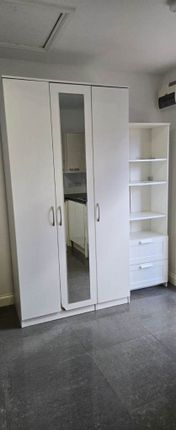 40a, Olive Road, Ealing photo 3