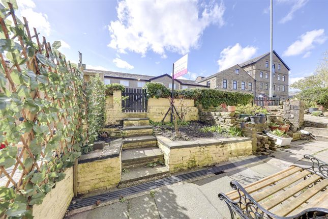 354, Holcombe Road, Rossendale photo 2