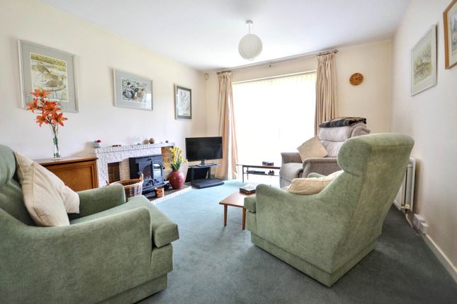20, Blenheim Drive, Tewkesbury photo 3