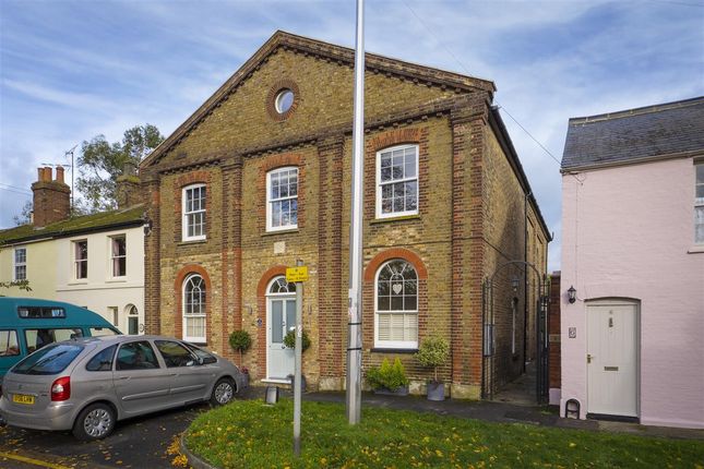 Flat to rent in The Chapel, Abbey Place, Faversham