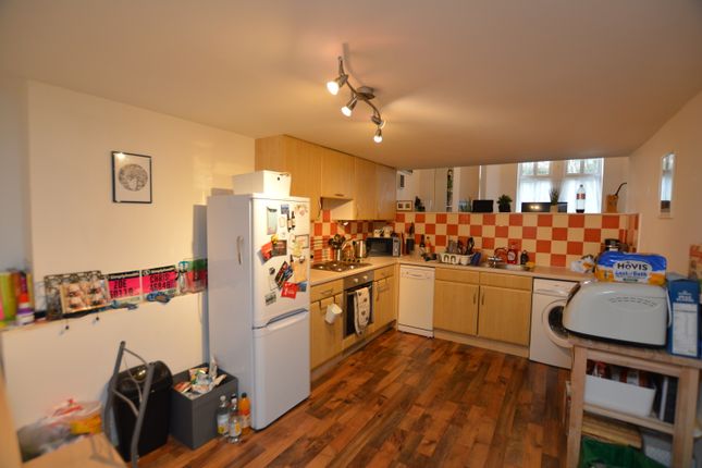 Apt 6, Sheffield photo 5