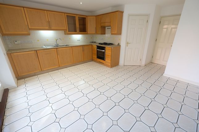 Town house to rent in Quayside Walk, Marchwood