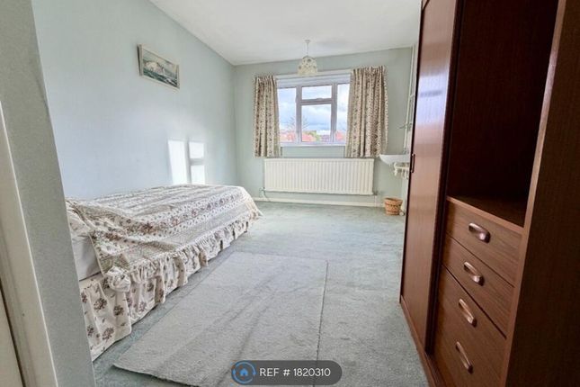 Old Bedford Road, Luton photo 4