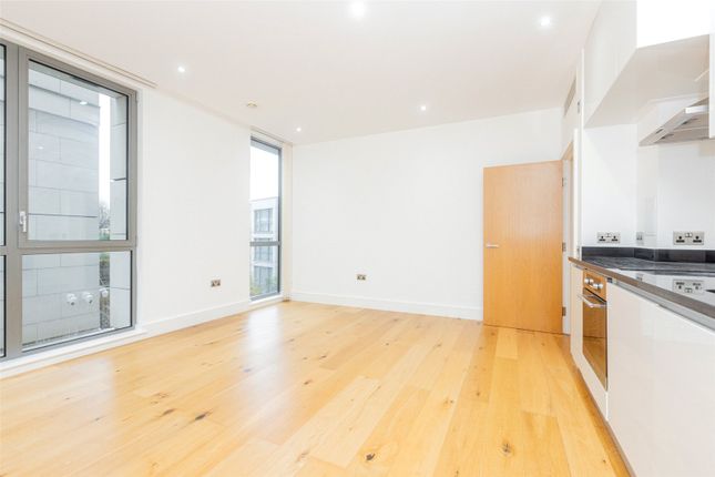 Winchester Road, Swiss Cottage photo 2