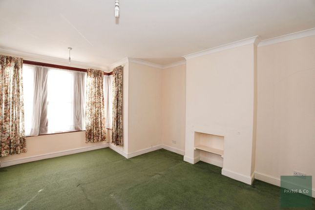 46 Ranelagh Gardens, Ilford photo 3