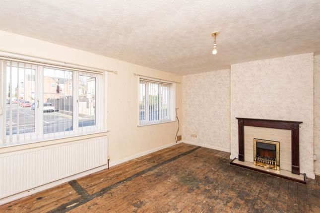 118 Devonshire Avenue North, Chesterfield photo 2