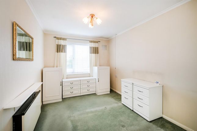 42, Ennerdale Court, Wanstead photo 3